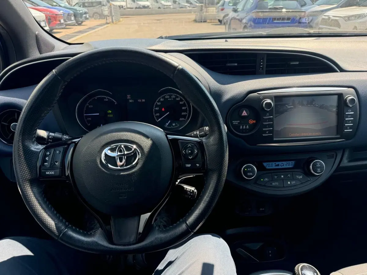 Toyota Yaris usata a Modena (11)