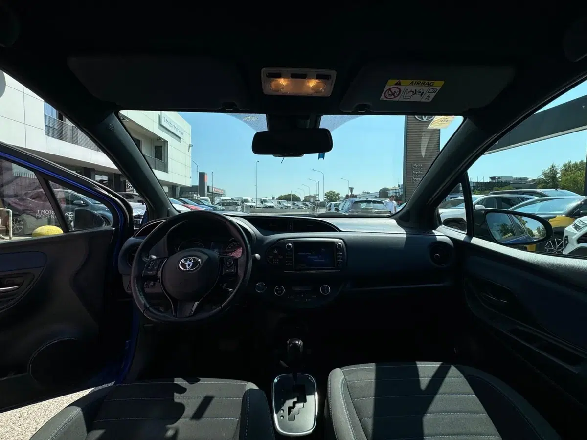 Toyota Yaris usata a Modena (17)