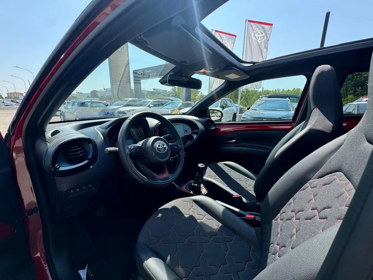 Toyota Aygo X usata a Modena (12)