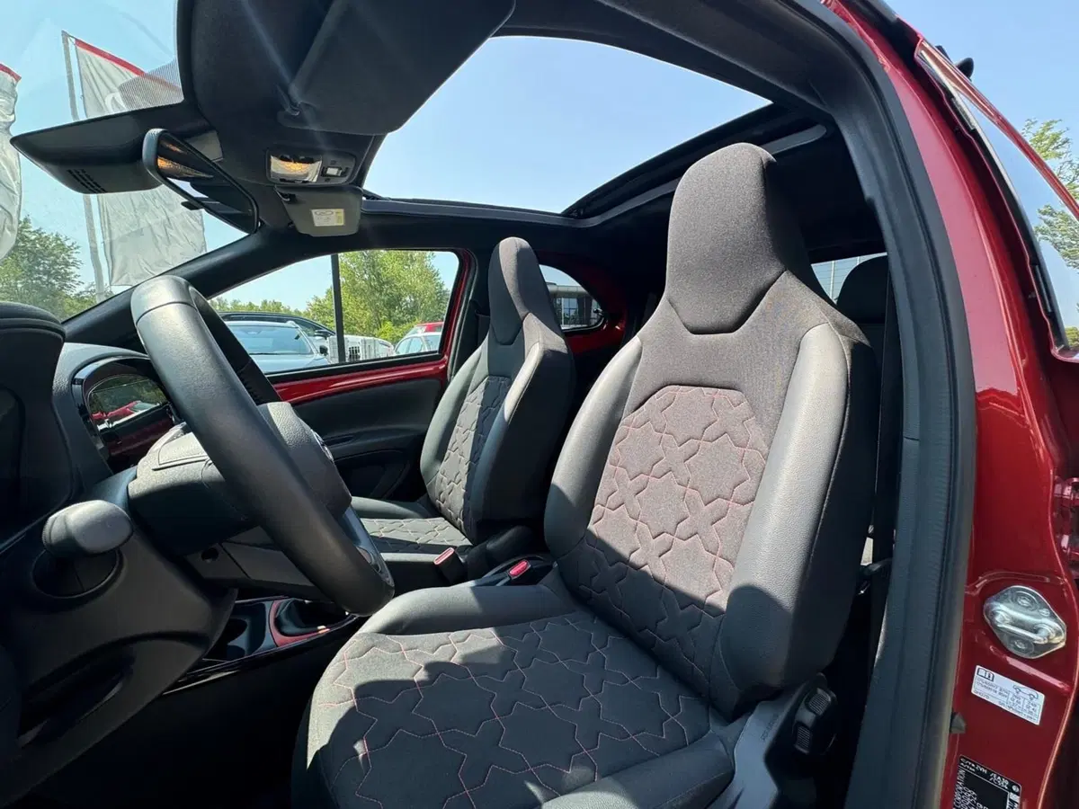 Toyota Aygo X usata a Modena (13)