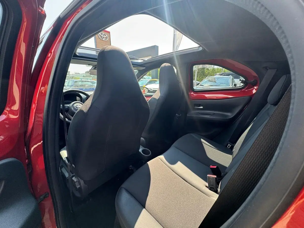 Toyota Aygo X usata a Modena (14)