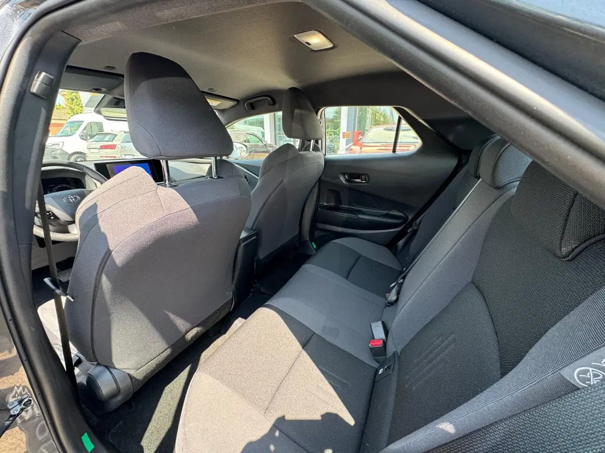 Toyota Toyota C-HR usata a Modena (14)
