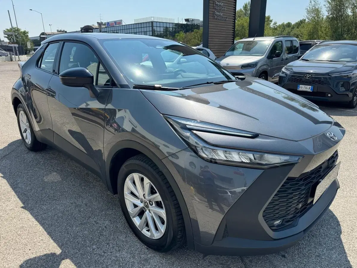 Toyota Toyota C-HR usata a Modena (4)