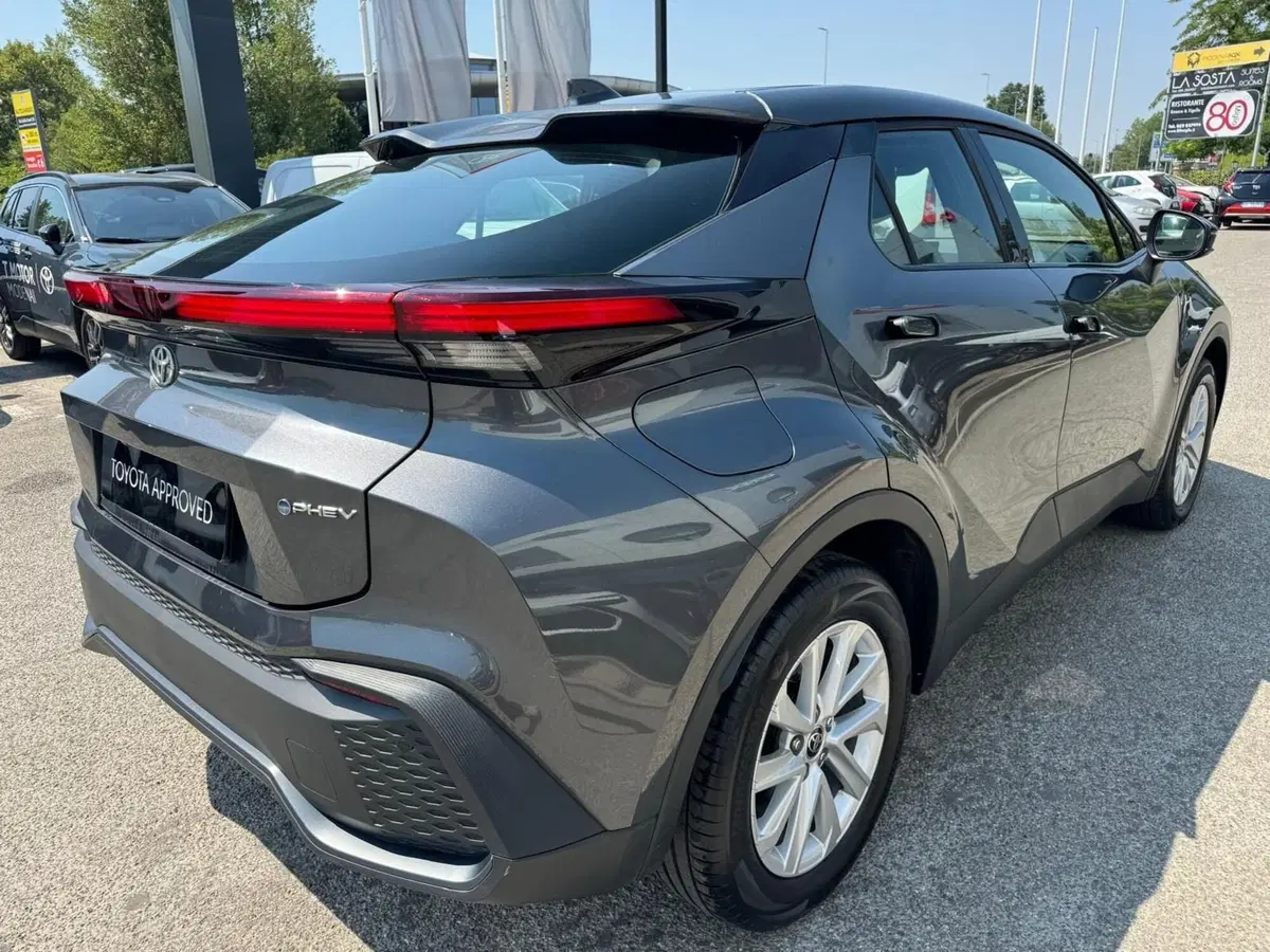 Toyota Toyota C-HR usata a Modena (6)