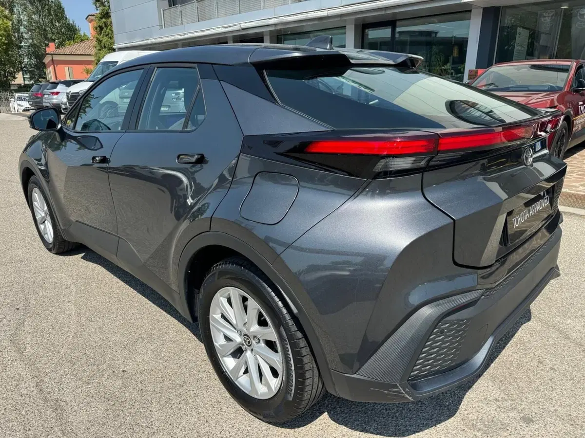 Toyota Toyota C-HR usata a Modena (8)