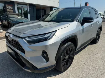 Toyota Rav4 HV (218CV) E-CVT 2WD Style del 2022 usata a Modena