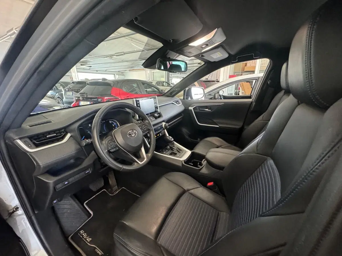 Toyota Rav4 usata a Modena (12)