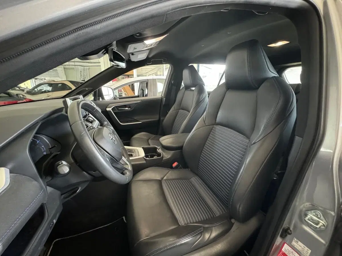 Toyota Rav4 usata a Modena (13)