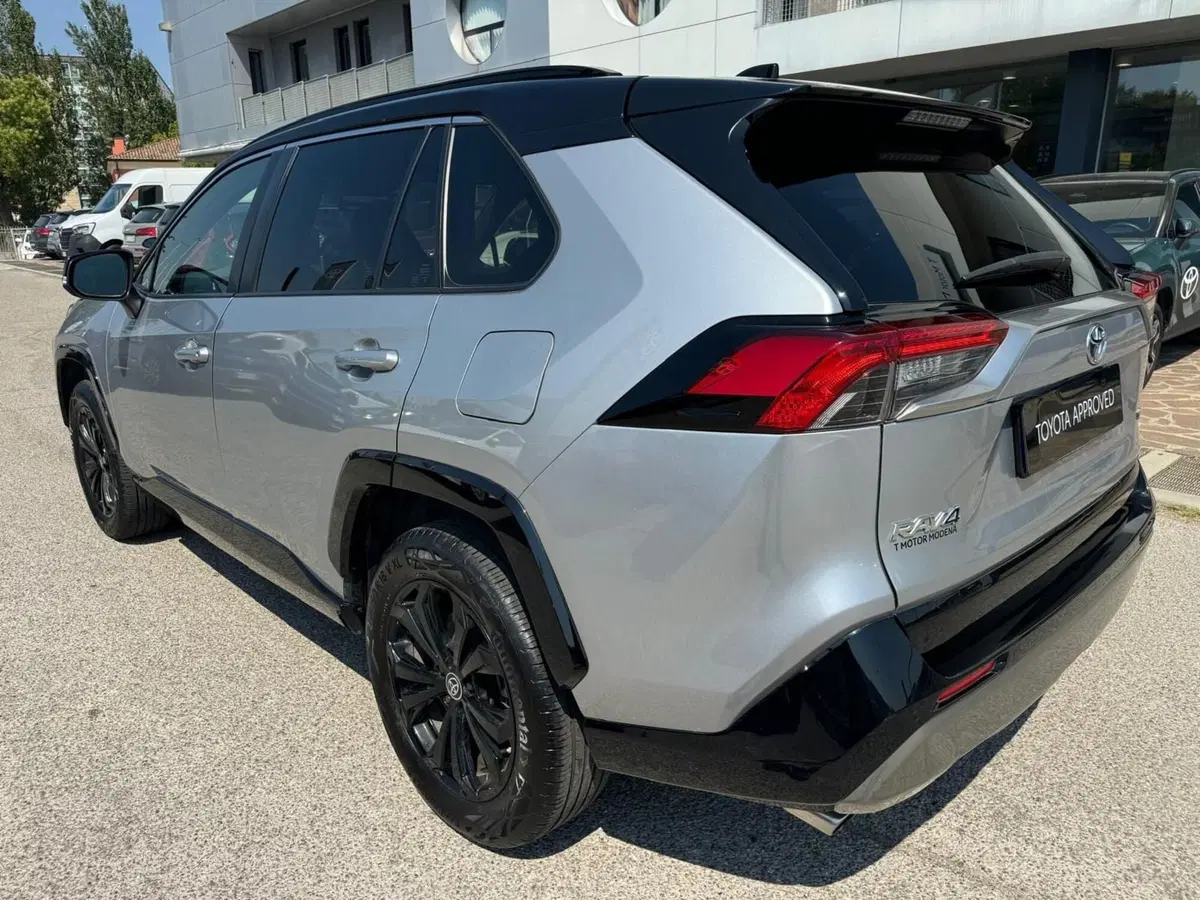 Toyota Rav4 usata a Modena (8)