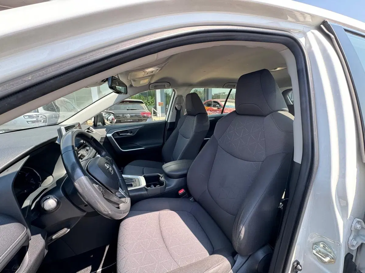 Toyota Rav4 usata a Modena (13)