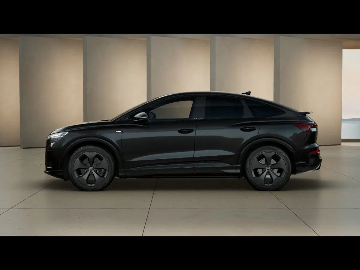 Audi Q4 Sportback nuova a Grosseto (3)