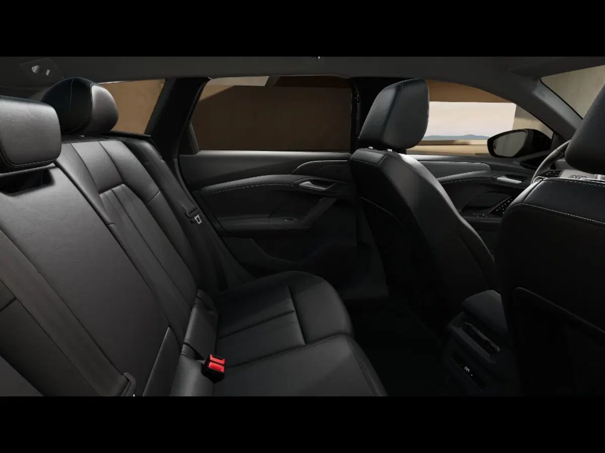 Audi A6 Avant e-Tron nuova a Grosseto (11)