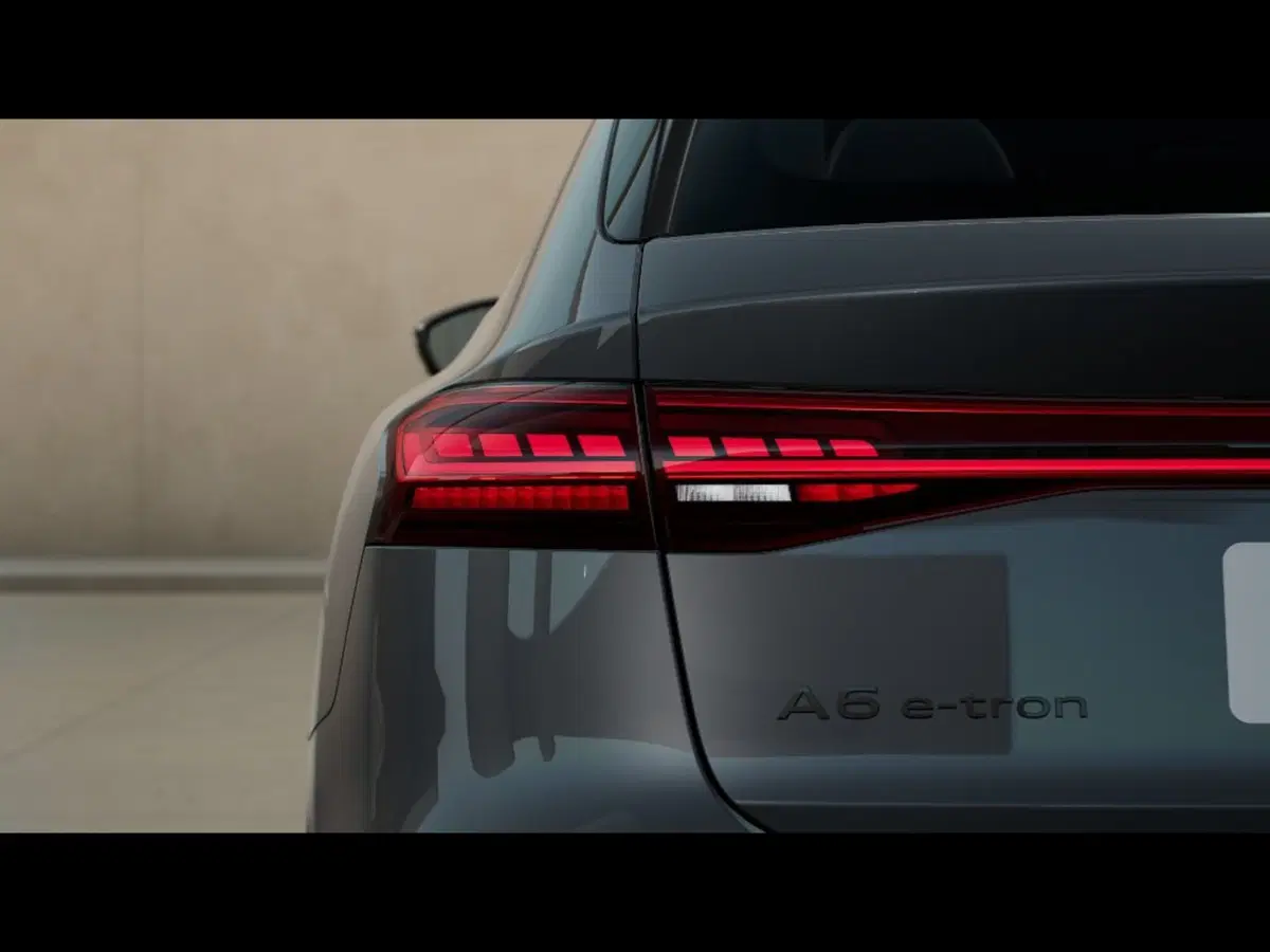 Audi A6 Avant e-Tron nuova a Grosseto (7)