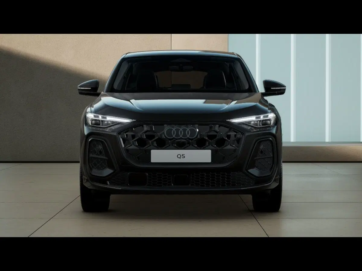 Audi Q4 Sportback nuova a Firenze (5)