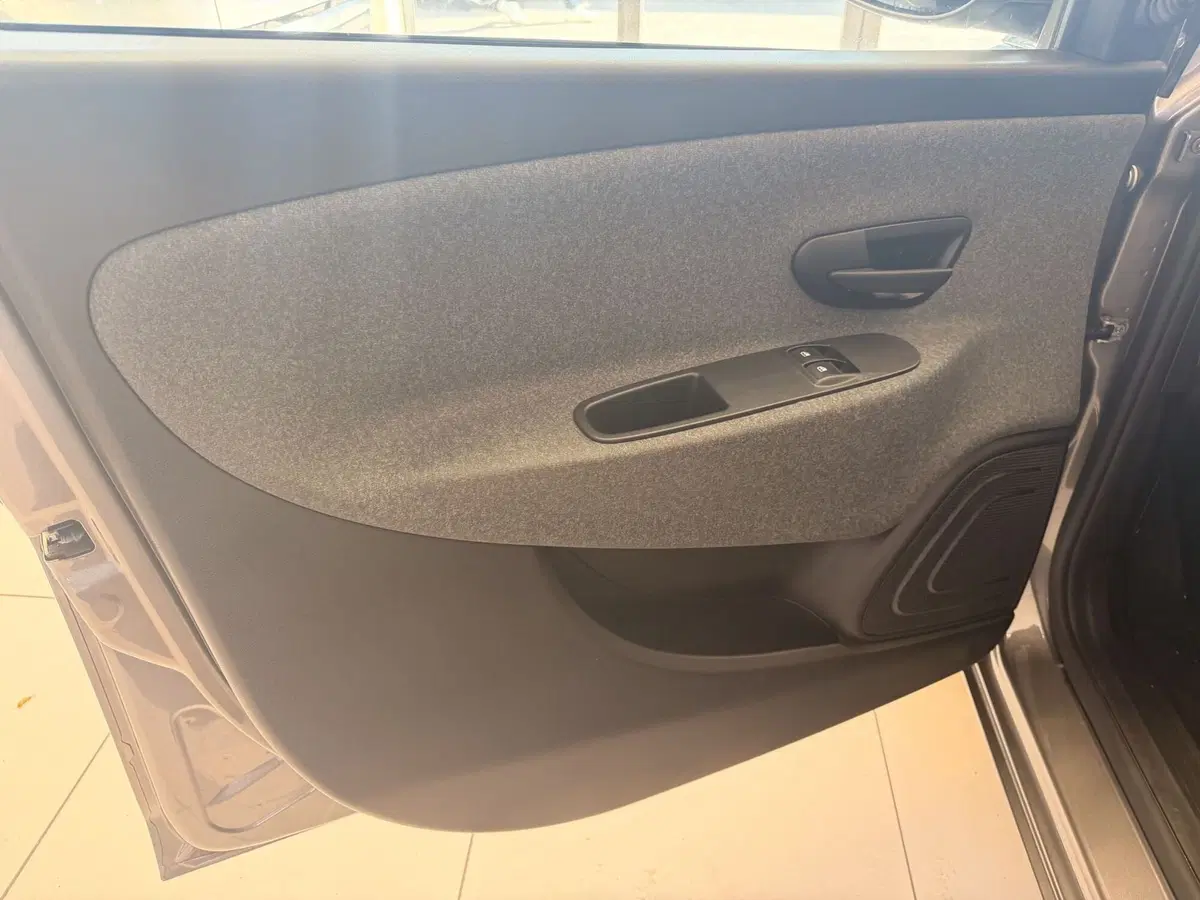 Lancia Ypsilon usata a Latina (10)