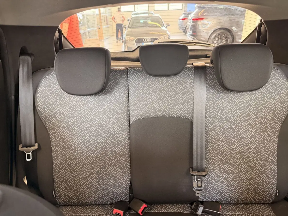 Lancia Ypsilon usata a Latina (18)