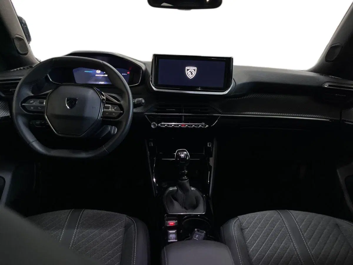 Peugeot 2008 usata a Barletta-Andria-Trani (8)