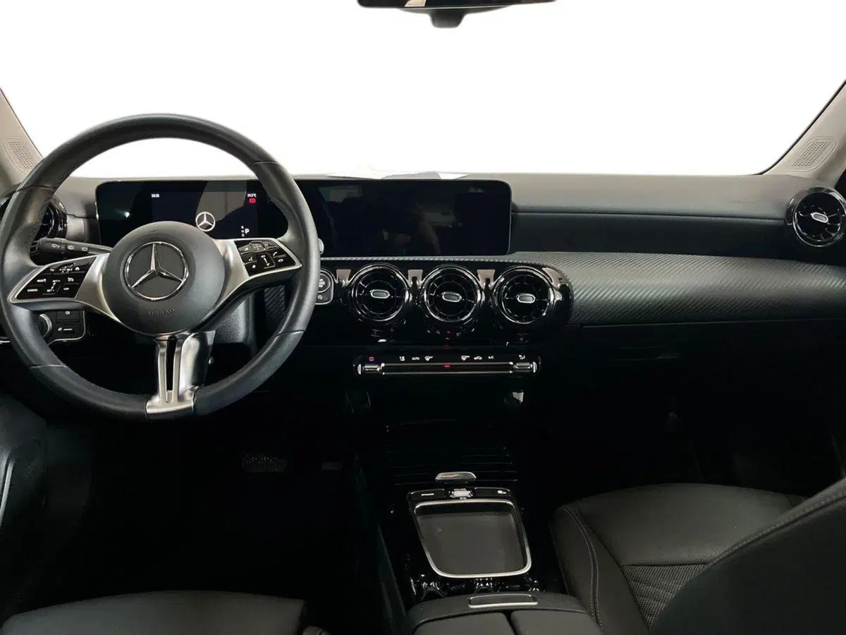 Mercedes-Benz Classe A usata a Bari (8)