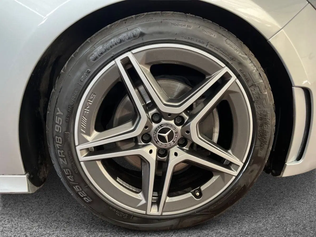 Mercedes-Benz Classe B usata a Bari (6)