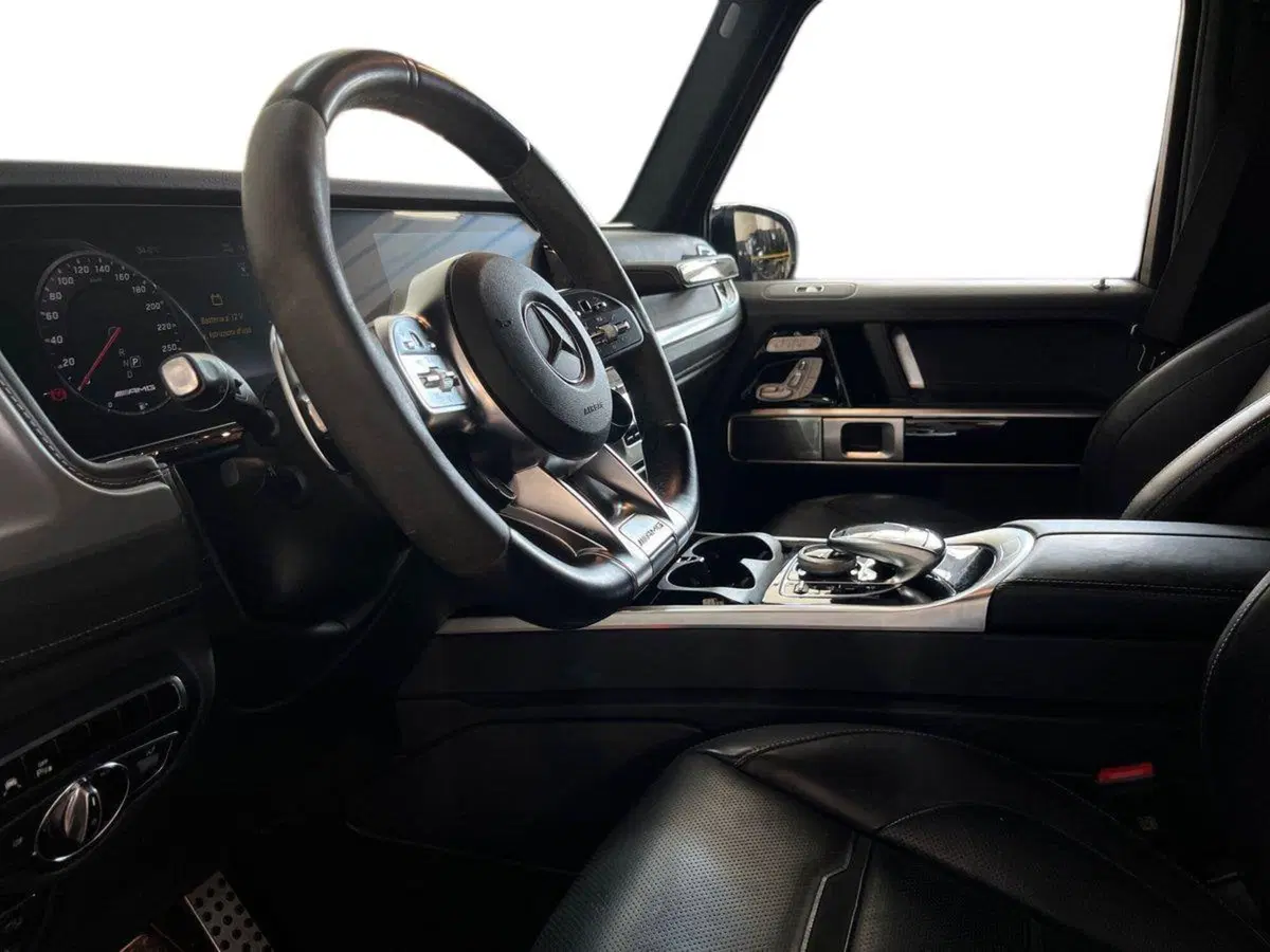 Mercedes-Benz Classe G usata a Bari (10)