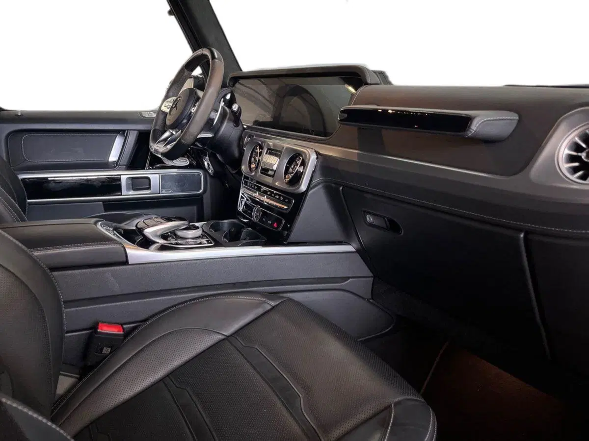 Mercedes-Benz Classe G usata a Bari (9)