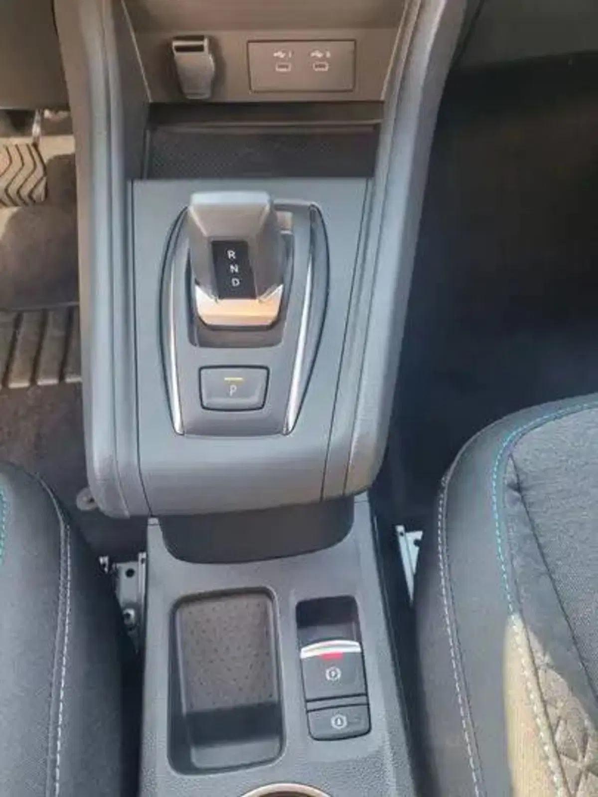 Mitsubishi Grandis nuova a Como (12)