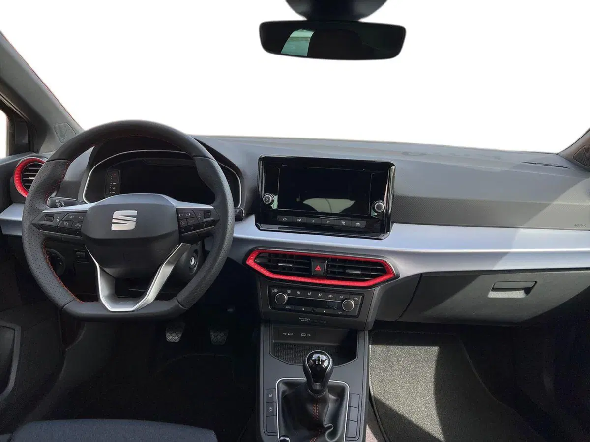 SEAT Ibiza nuova a Arezzo (12)