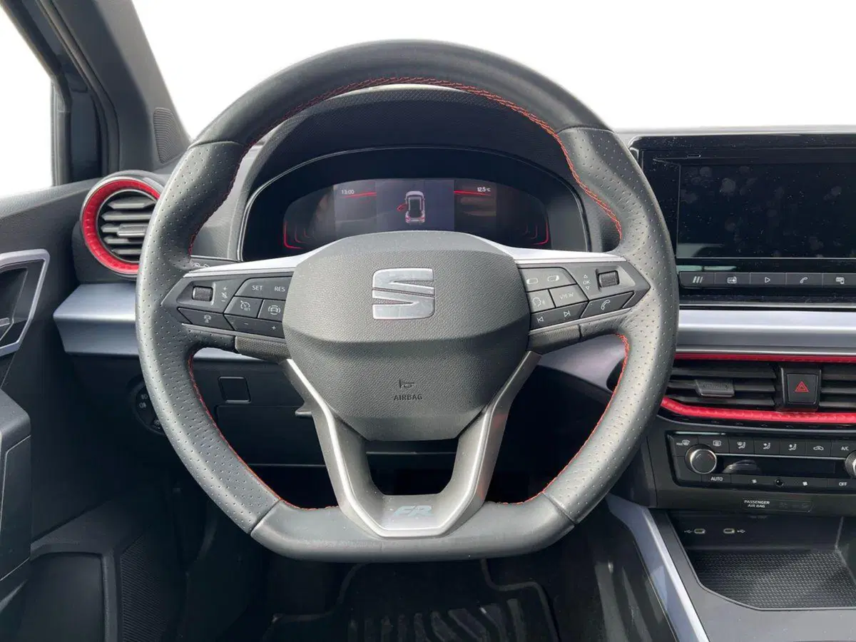 SEAT Arona usata a Siena (13)