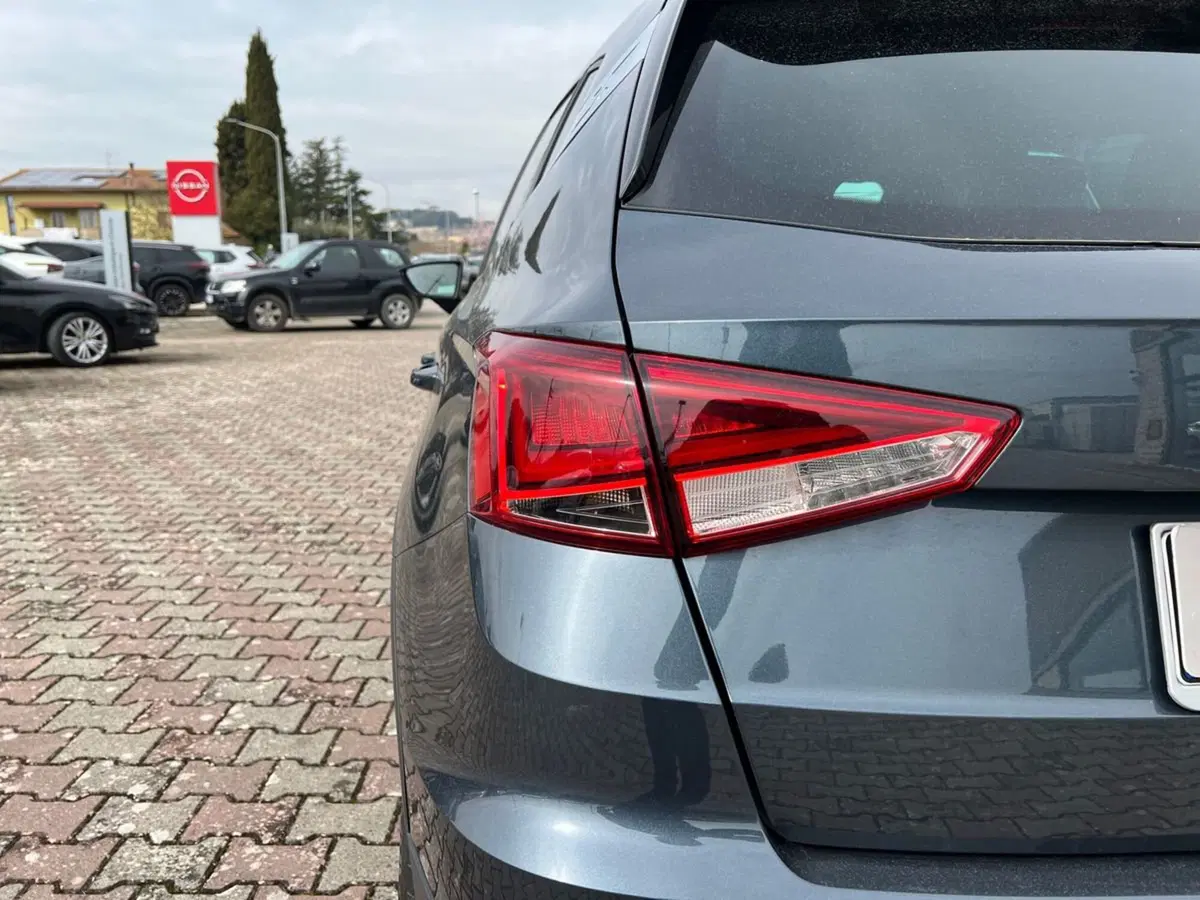 SEAT Arona usata a Siena (20)