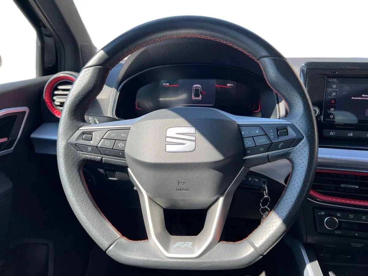 SEAT Arona usata a Siena (13)