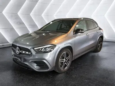 Mercedes-Benz GLA SUV 200 d AMG Line Premium Plus 4matic auto del 2024 usata a Caserta