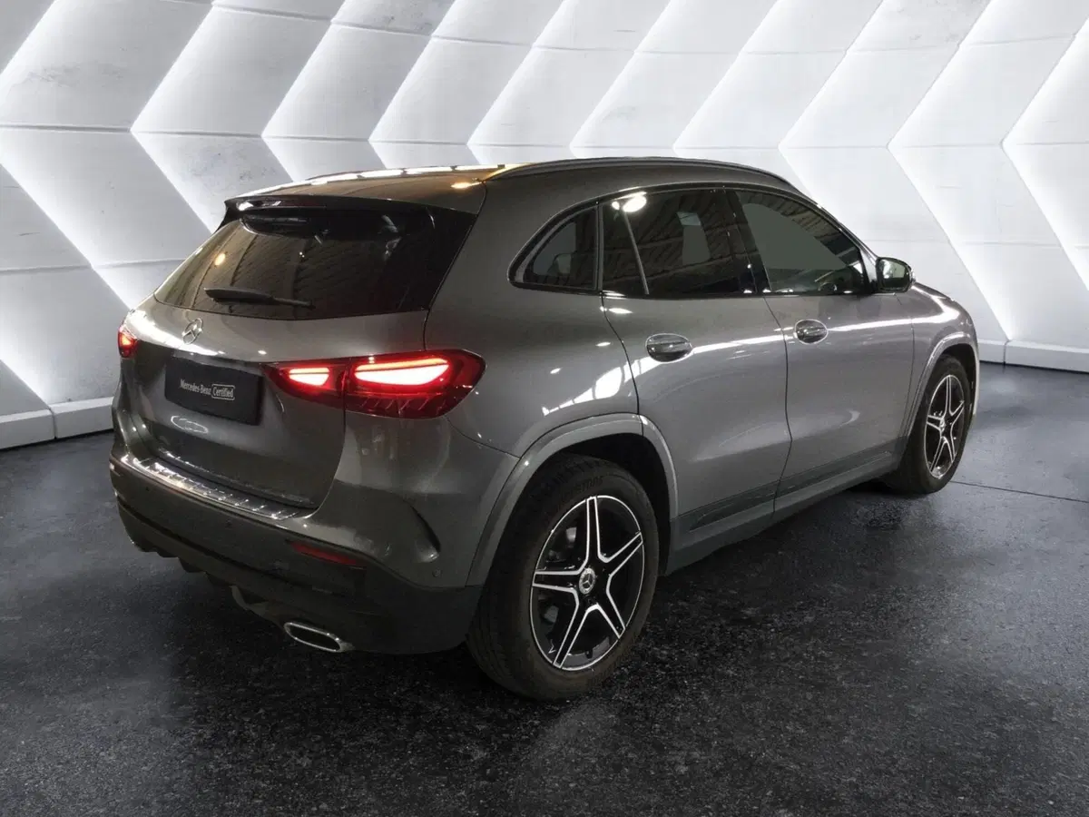 Mercedes-Benz GLA SUV usata a Caserta (4)