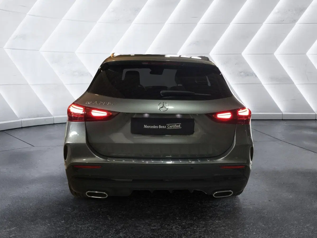 Mercedes-Benz GLA SUV usata a Caserta (5)