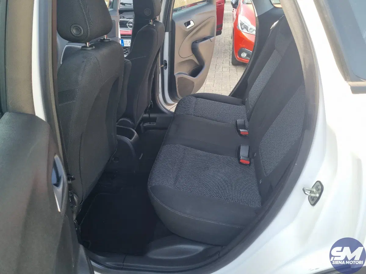 Opel Crossland usata a Siena (17)