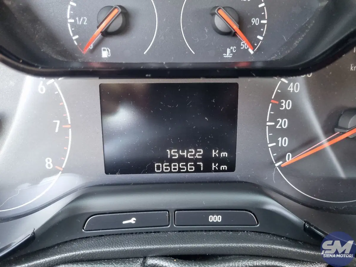 Opel Crossland usata a Siena (9)