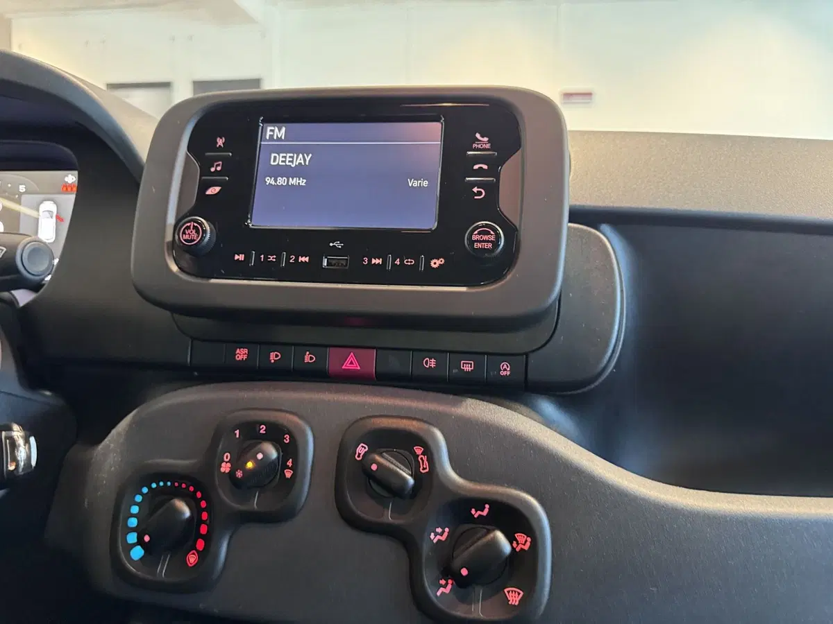 Fiat Panda Cross usata a Messina (12)