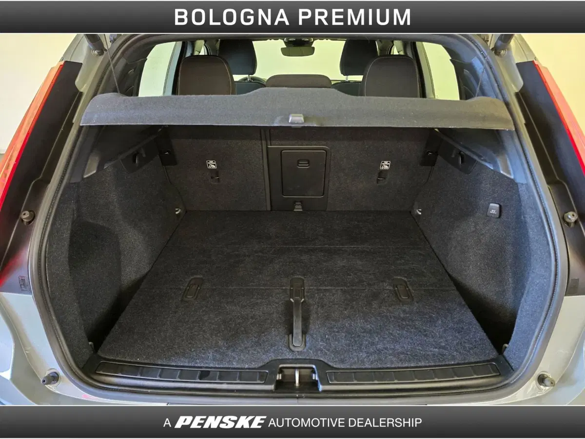 Volvo XC40 usata a Bologna (10)