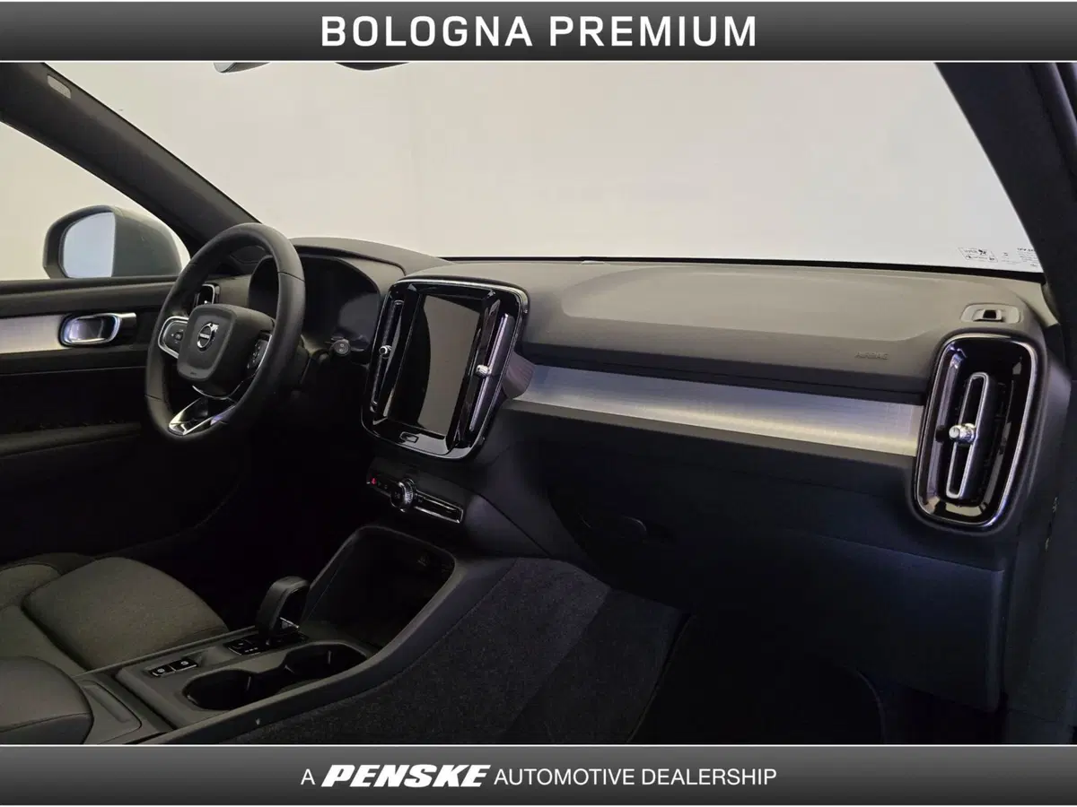 Volvo XC40 usata a Bologna (16)