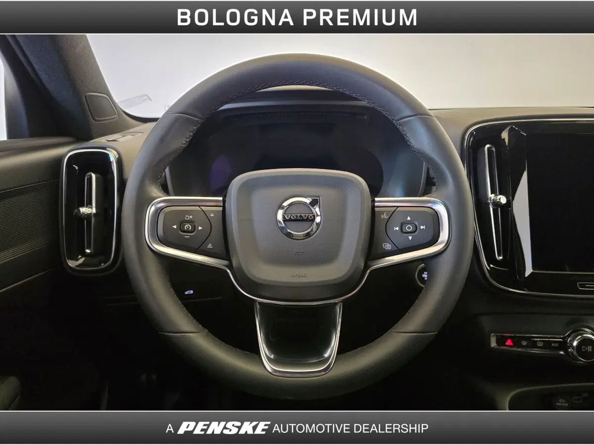 Volvo XC40 usata a Bologna (17)