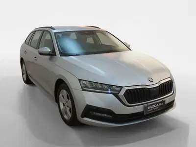 Skoda Octavia Station Wagon 2.0 TDI EVO SCR DSG Wagon Executive del 2023 usata a Torino