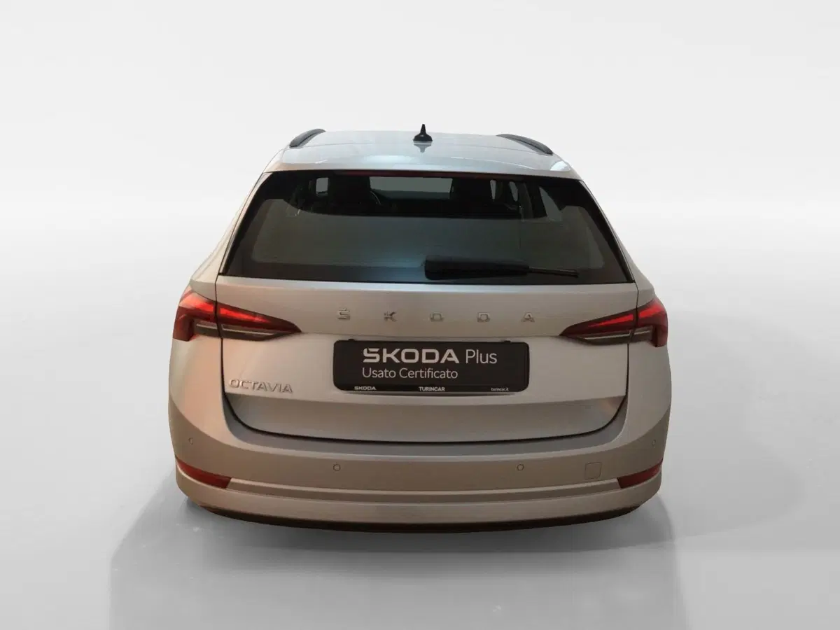 Skoda Octavia Station Wagon usata a Torino (5)