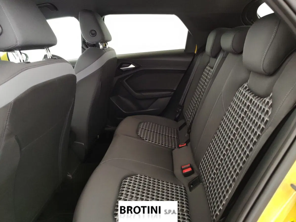 Audi A1 Sportback usata a Massa-Carrara (9)