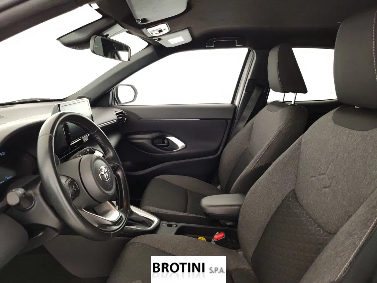 Toyota Yaris Cross usata a Massa-Carrara (6)