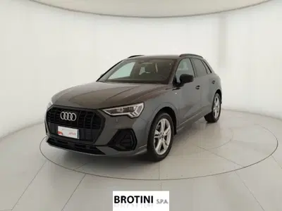 Audi Q3 Sportback 35 TDI quattro S tronic S line edition del 2025 usata a Massa