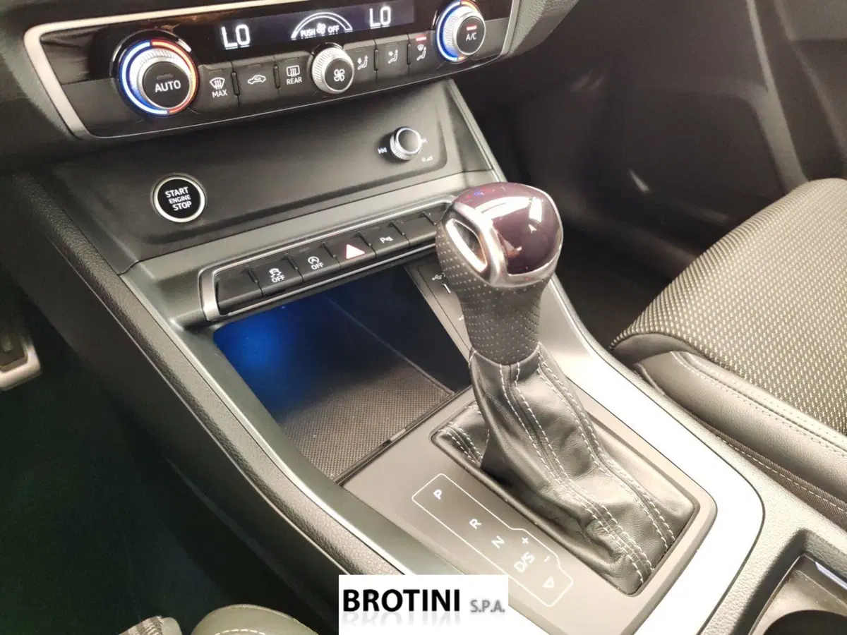 Audi Q3 Sportback usata a Massa-Carrara (11)