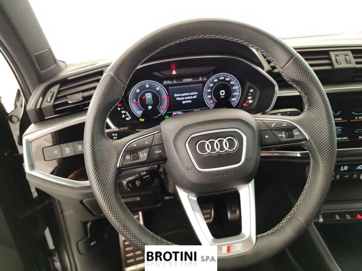 Audi Q3 Sportback usata a Massa-Carrara (14)