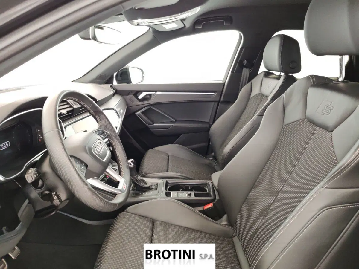 Audi Q3 Sportback usata a Massa-Carrara (7)