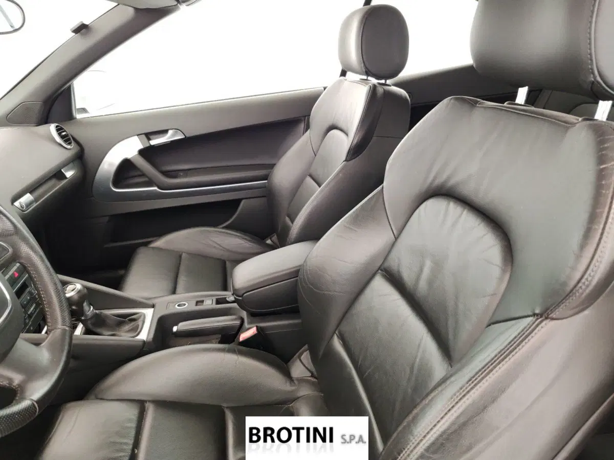 Audi A3 Cabrio usata a Massa-Carrara (9)