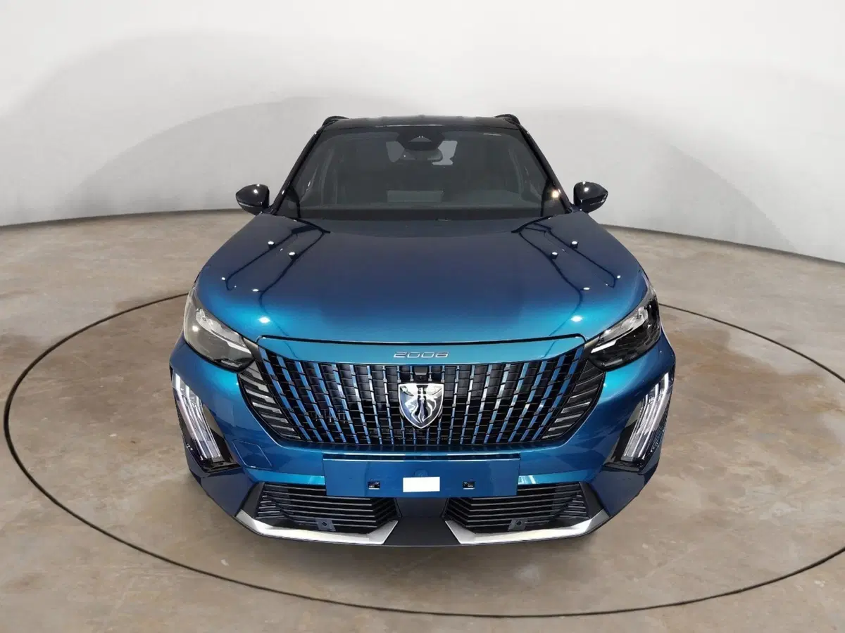 Peugeot 2008 nuova a Taranto (3)