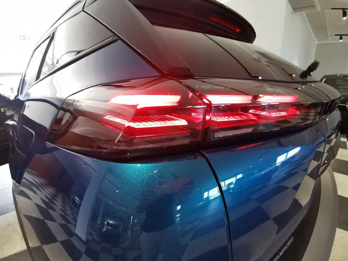 Peugeot 2008 nuova a Taranto (9)